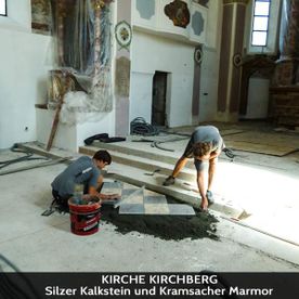 Kirche in Kirchberg | Silzer Kalkstein und Kramsacher Marmor